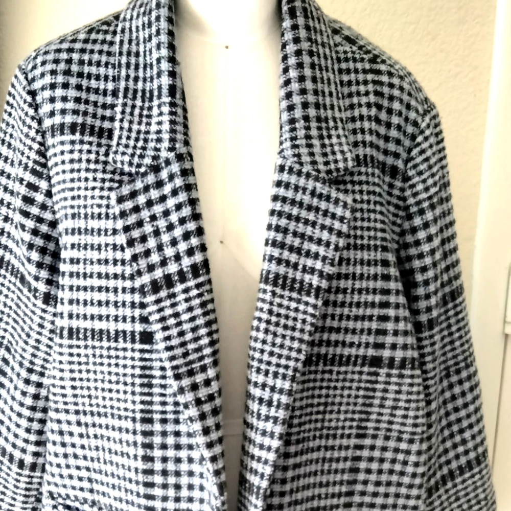 Black & grey old navy blazer